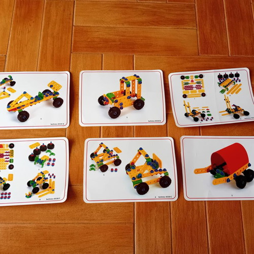 Educational construction toy used with building parts for kids