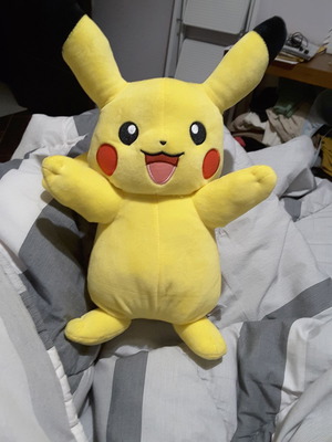 Pokemon Pikachu plush with sounds and light 25cm like new