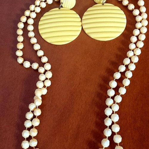 Yellow long necklace with earrings vintage jewelry set like new