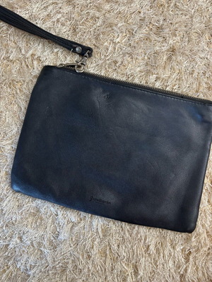 Handbag used, good condition