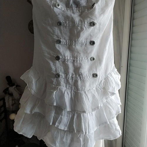 Miss Envy Linen Strapless Blouse new, size Small, white