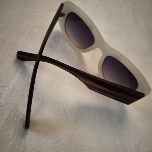 Ukca CE sunglasses in white matte and brown wood effect