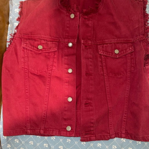 Red denim vest new, size L