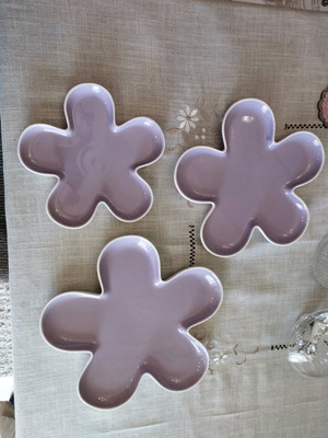 Serving plates like new, set of 3 pieces