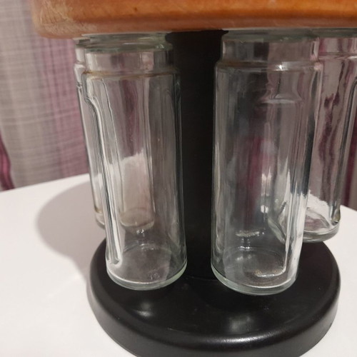 Leifheit spice rack used with 6 jars, rotating