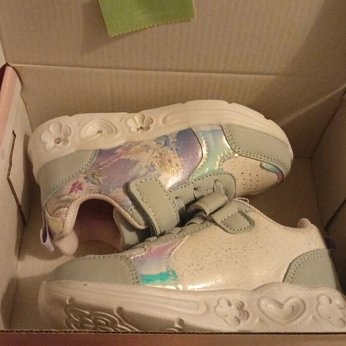 Marikelly children's shoes size 25 new with lights