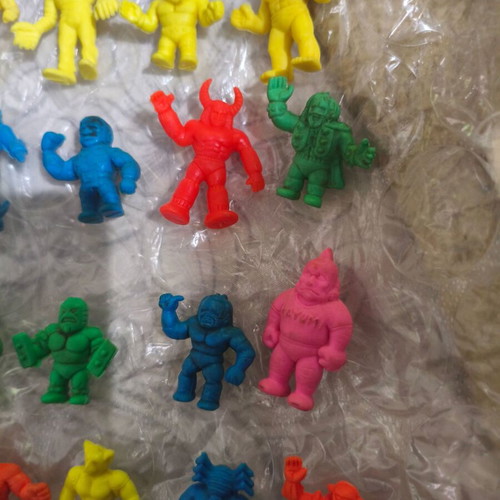 Alien figures like new, pack of 20 Japanese