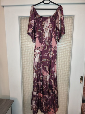 Floral dress plus size s/m like new, multicolor