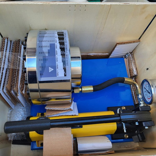 Hydraulic press for high-pressure flexible hoses new