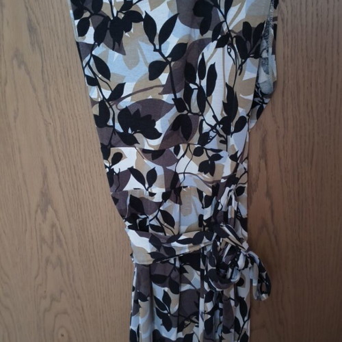 Benetton dress like new, white and brown, belt detail, size S