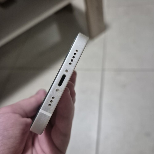 Apple iPhone 13, 128GB, white, used, with 3 cases