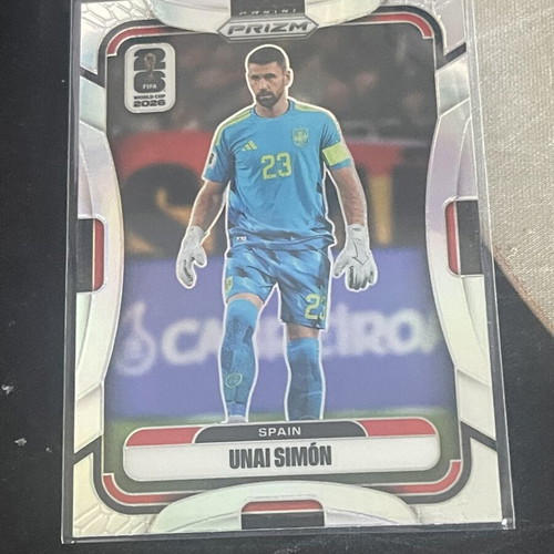 Unai Simon Panini Prizm World Cup card like new