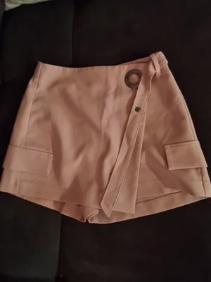Skorts Bershka pink medium size, like new