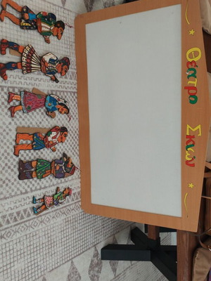 Shadow Theatre set like new with 6 figures, wooden
