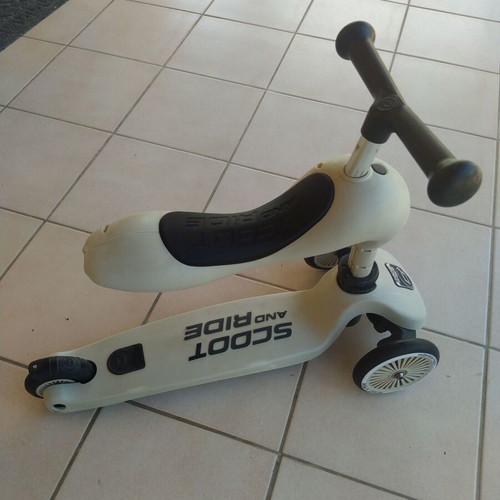 Scoot and Ride Scooter used, ages 1 to 5, convertible seat