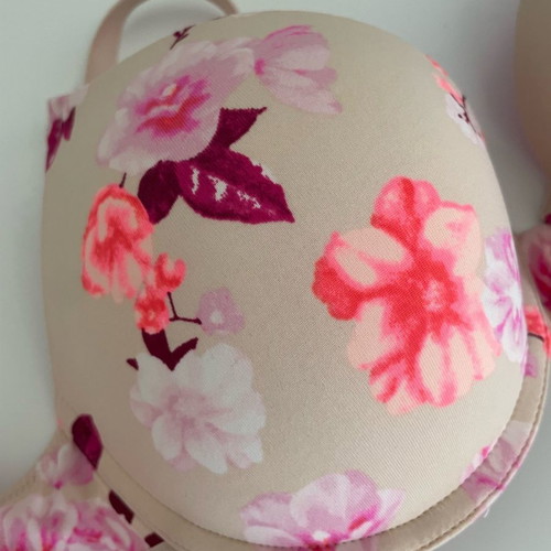 Victorias Secret floral bra size 34C in very good condition with padding