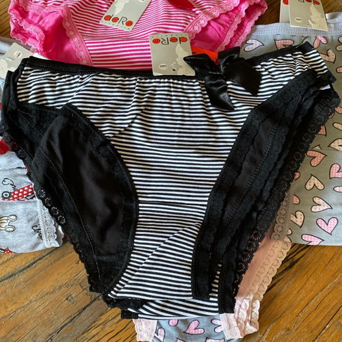 Underwear new with tags, pack of 3, pink multicolor