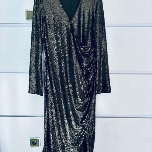 Evening maxi dress H&M black like new - 25,00 - Vendora.cy Evening maxi dress H&M black like new - 25,00 - Vendora.cy