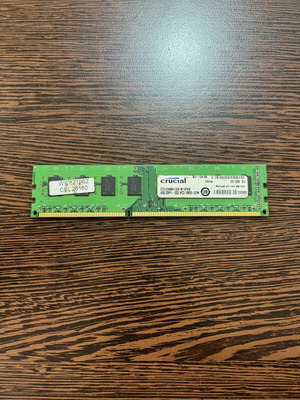 Crucial 4GB DDR3 DIMM RAM used, 1333MHz, PC3-10600