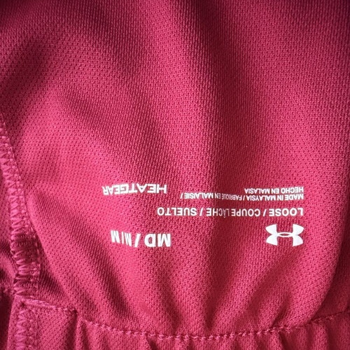 Under Armour HeatGear sports bra and shorts set like new, size M