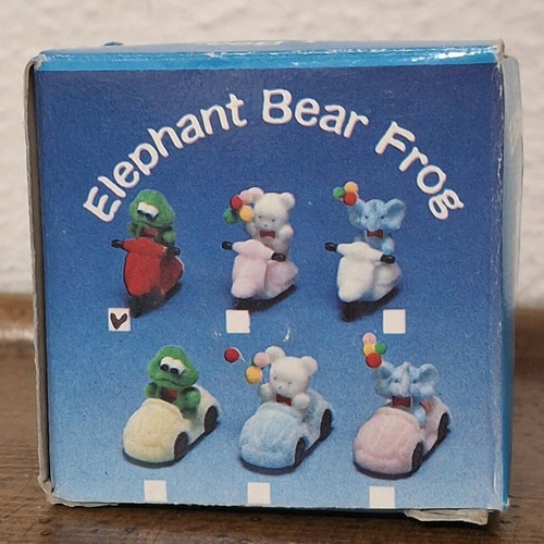 Vintage 90s plush frog with Vespa miniature used, decorative with box