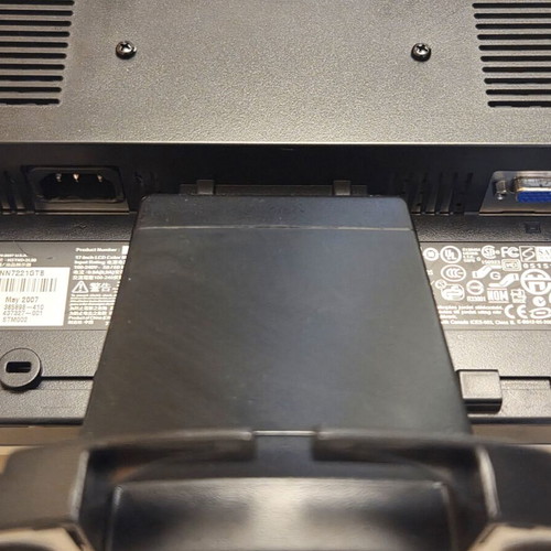 HP L1706 17" LCD οθόνη σαν καινούργιο, ασημί/μαύρο