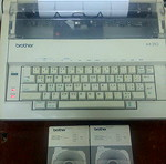  Γραφομηχανή BROTHER AX-210 1982 (Ελληνικά-Αγγλικά) Vintage Retro πλήρως λειτουργική με 2 κασέτες
