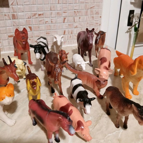 Animal Farm plastic animals like new