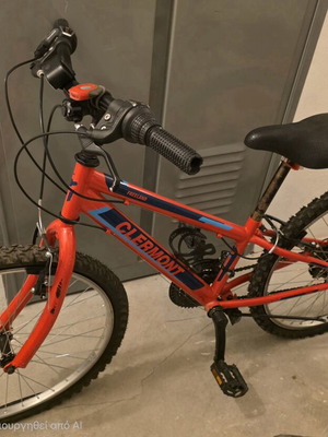 Clermont 24' Mountain Bike used, red, with gears