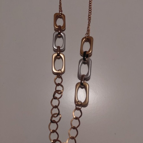 Necklace new, flawless, stunning