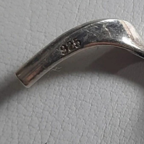 Silver necklace zig zag shaped like new