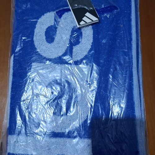 Adidas towel 70x140cm new