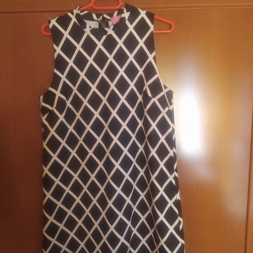 Pink Woman dress like new, size L, black and white