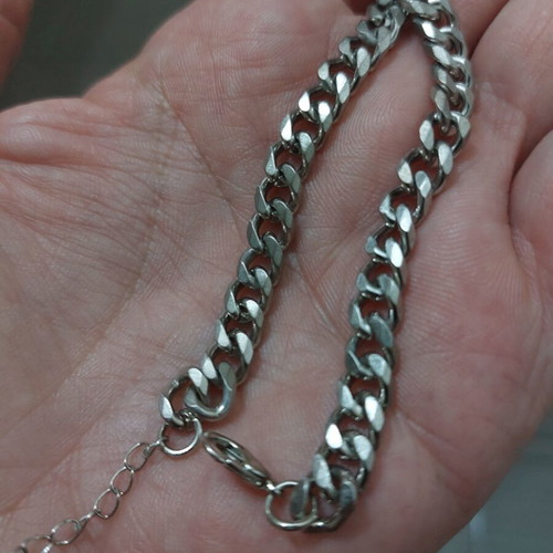 Men's iron chain bracelet like new, silver color