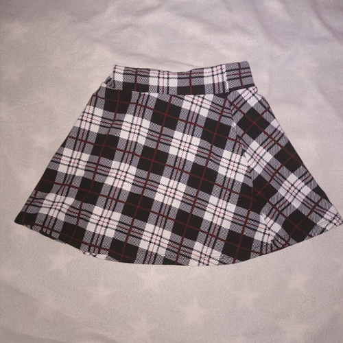 Checked skirt new, unworn, size M 38 10
