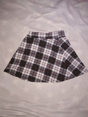 Checked skirt new, unworn, size M 38 10