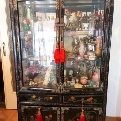 Chinese painted display cabinet used, dimensions 1.00m x 1.70m