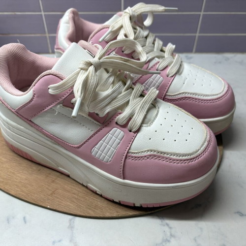 SHEIN 2-in-1 Pink White Kids Sneakers with Wheels Size 35 Like New