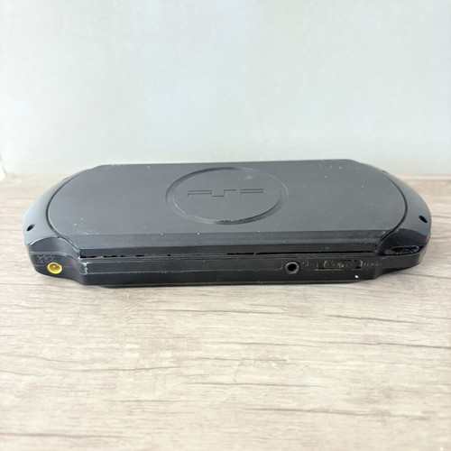 Sony PlayStation Portable PSP used with 14 games and charger