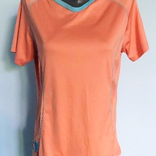 Sports shirt made of dense lycra like new, elastic fit