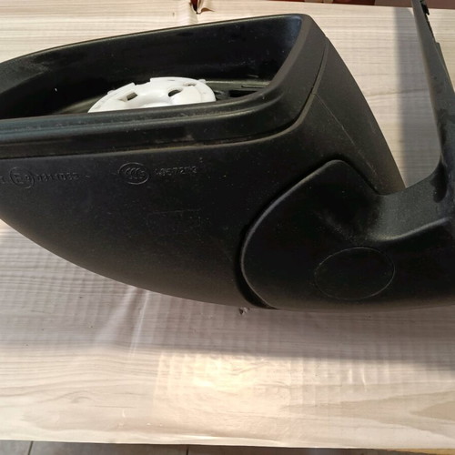Mercedes-Benz W447 Vito V-Class driver side mirror used without glass
