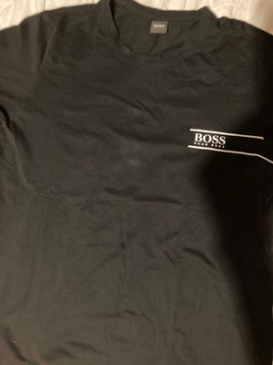 T-shirt Boss L like new, black