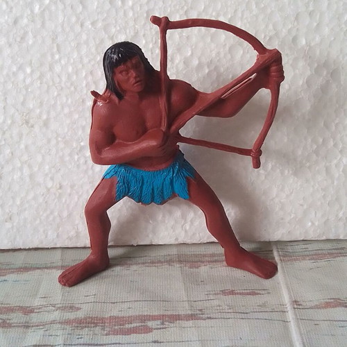 Indian figure with bow used, height 9 cm