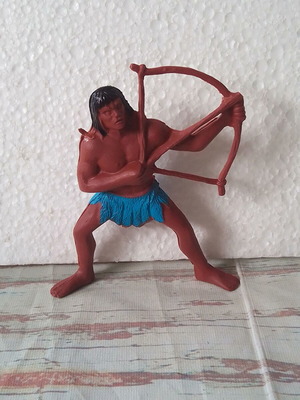 Indian figure with bow used, height 9 cm