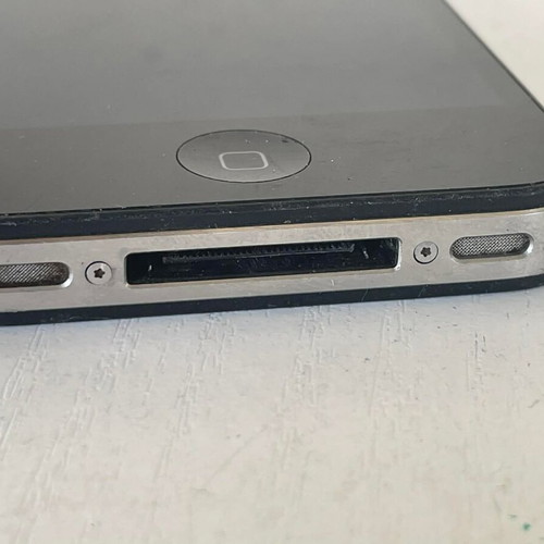 Apple iPhone 4S A1387 non-working for repair or spare parts