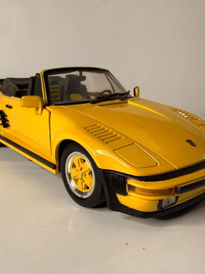 Μεταλλικό μοντέλο Revell Porsche 930 Turbo Slant Nose Convertible κλίμακα 1:18 καινούργιο