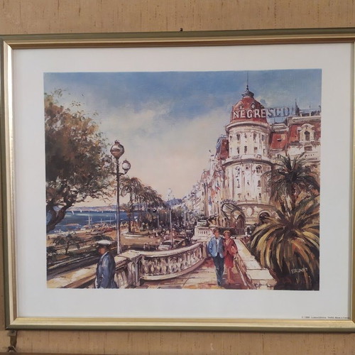 Set of 3 wooden frames with European city art prints