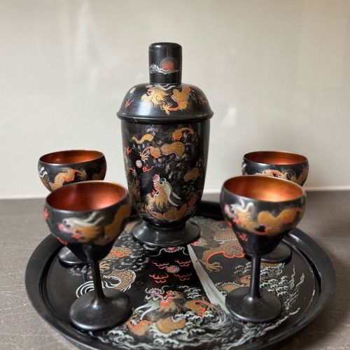 Chinese cocktail set used with tray, shaker and 4 glasses