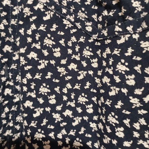 Women's dark blue shirt with white flowers, like new, size S/M