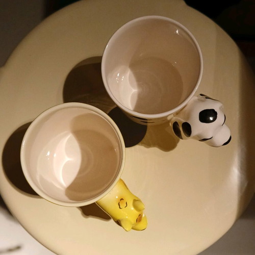 Mugs like new, unique animal design set of 2